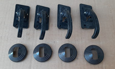 4- maniglie apriporta in