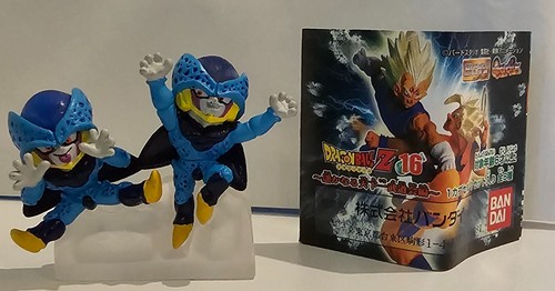 Figurine gashapon dragon - figurine, ball