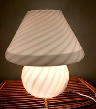Lampada Fungo in vetro bianco