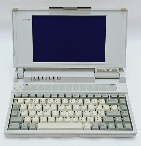 Retro vintage toshiba t1000le - retro,