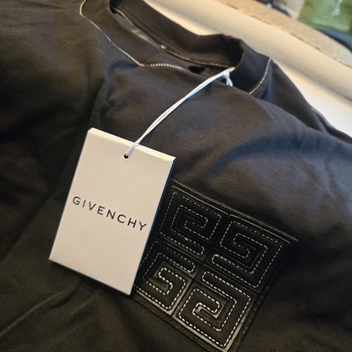 800 nuova givenchy shirt - $800,