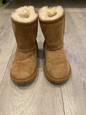 UGG tan classic ii Toddler