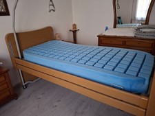 letto articolato elettrico per disabili