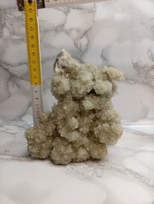 Mineral~Fluorescent Araginite