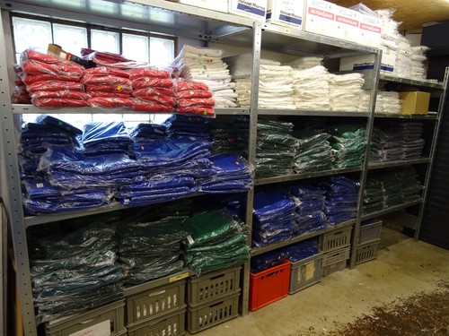 Lotto rimanenze abbigliamento