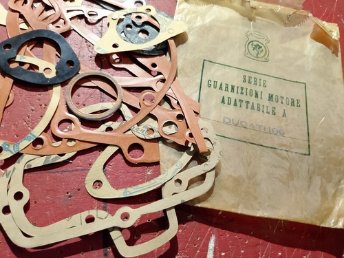 Serie guarnizioni motore