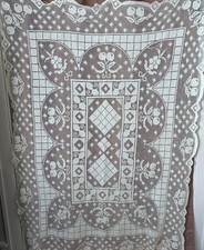 Tovaglia all'uncinetto in