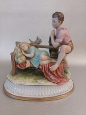 800 Ginori ? Statuetta in porcellana policroma pasta dura .Ragazza addormentata