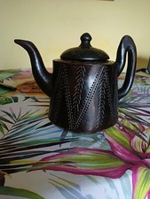 Antica teiera africana in terracotta smaltata
