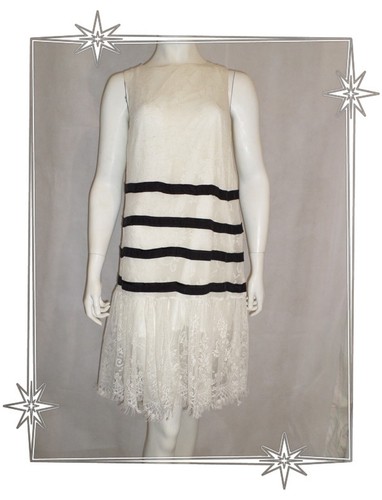 Jolie robe en dentelle - robe,