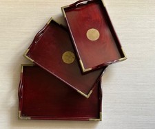 Nido di 3 vassoi in legno di