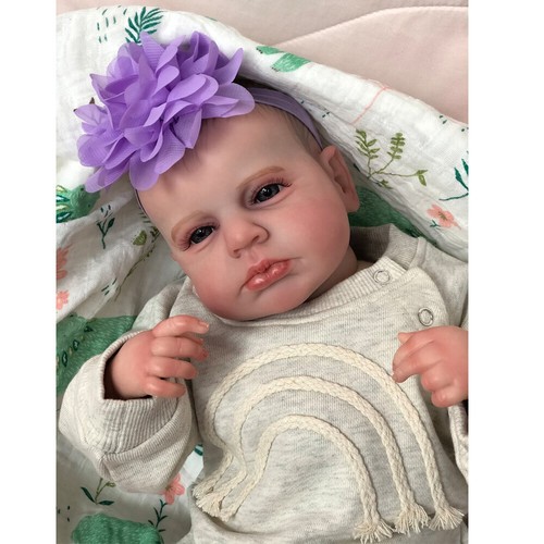 Bebe reborn lifelike - 19",