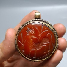 Bellissimo ciondolo amuleto