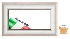 Cornice bianca e argento in
