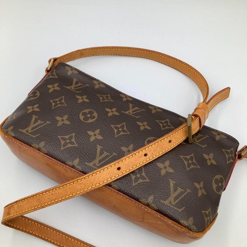 Borsa tracolla louis vuitton - a,