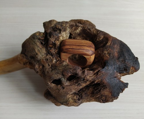 Anello legno fatto mano - fatto, a