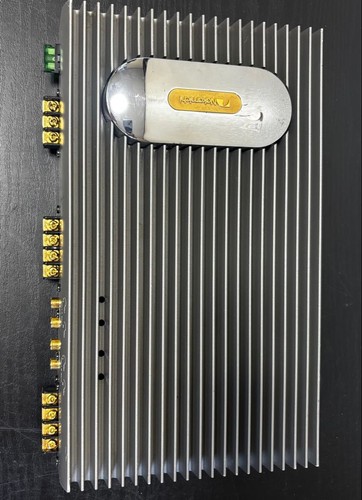 Impressionante amplificatore