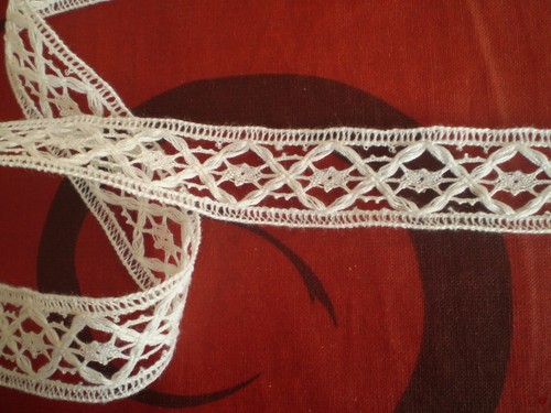 Pizzo ornamentale bordura - m,
