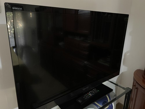 Sony bravia - 40”,