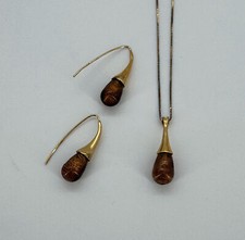 Set collana e orecchini in