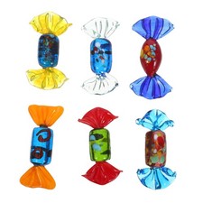6 pezzi di statuette di