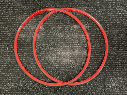 Coppia pneumatici rossi