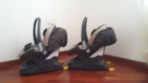 Seggiolini auto per gemelli