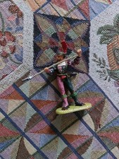 Soldatino Elastolin Anni 60/70 In Plastica Lanzichenecchi Con Un Attrezzo 