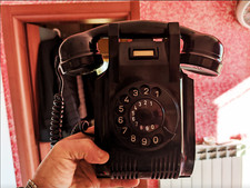 Telefono Antico Urmet 1960 in Bachelite