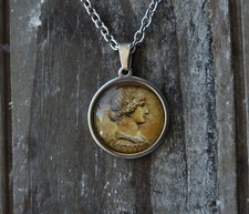 Collana acciaio, immagine moneta Giustizia, antica Roma, archeologia, handmade