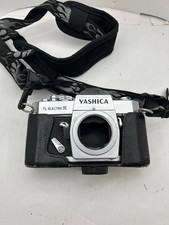 Yashica TL Electro-X fotocamera reflex con custodia in pelle, non testata