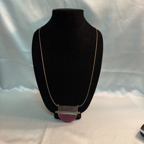 Collana con ciondolo bordeaux