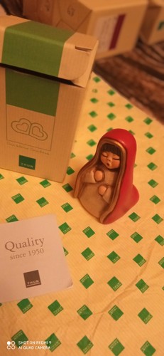 Meravigliosa madonna rossa per - meravigliosa,