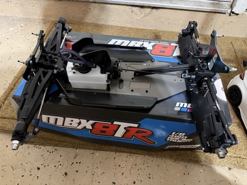 Mugen seiki mbx8tr 8 - mugen,