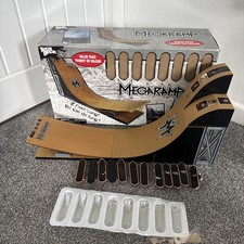 RARA MEGA RAMPA TECH DECK CON