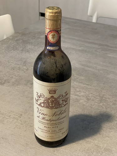 Vino nobile montepulciano - di,