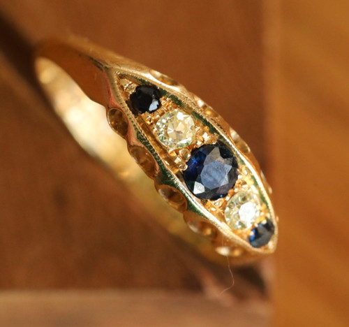 Anello antico oro giallo - in,