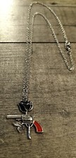 Collana Guns N Roses
