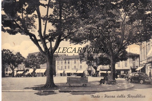 Mede piazza della repubblica - ,