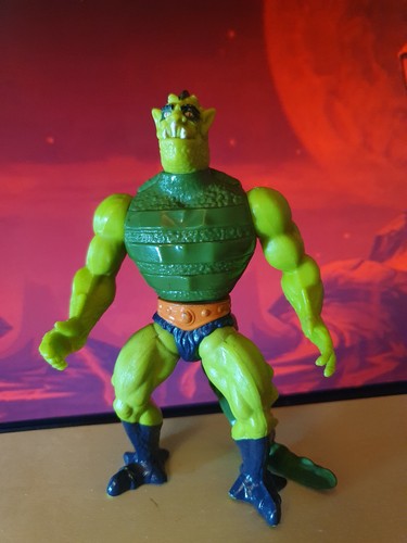 Motu masters the universe - -,