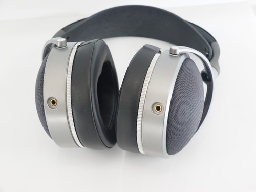 Cuffie over ear magnetiche