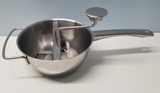 Mulino per alimenti ergonomico
