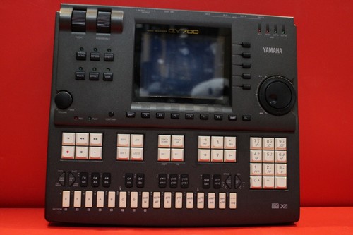 Sequencer yamaha qy700 - yamaha,