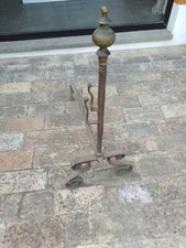 Alare singolo XVII secolo in ferro battuto con pomo in bronzo