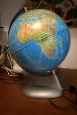 mappamondo vintage in plastica