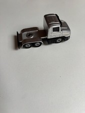 Trattore Siku per pianale ribassato 1614 con razzo - 1403