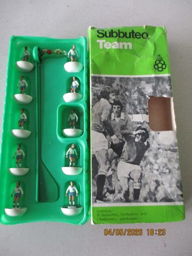 Squadra leggera subbuteo 569 - squadra,