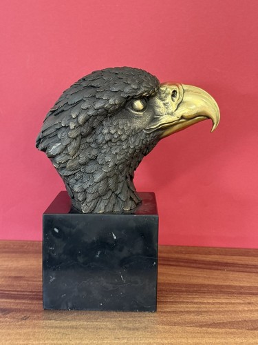 Scultura busto testa aquila - di,