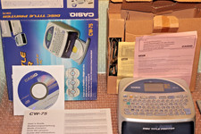 Casio CW-75 CD DVD stampante titoli disco con software e cavo usb no inchiostro