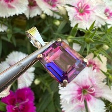 Ciondolo Zaffiro Viola